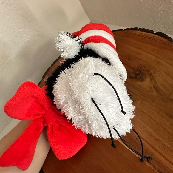 Dr. Seuss Cat in the Hat Hand Puppet - Picture 8 of 11